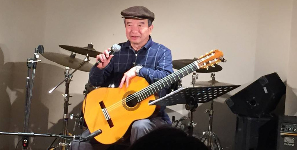 クラシックギタープレイヤー加藤俊治